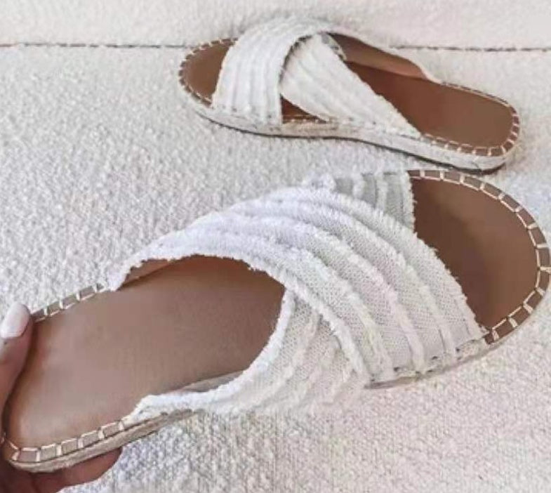 Women's Plus-Size Tassel Flat Cross Sandals