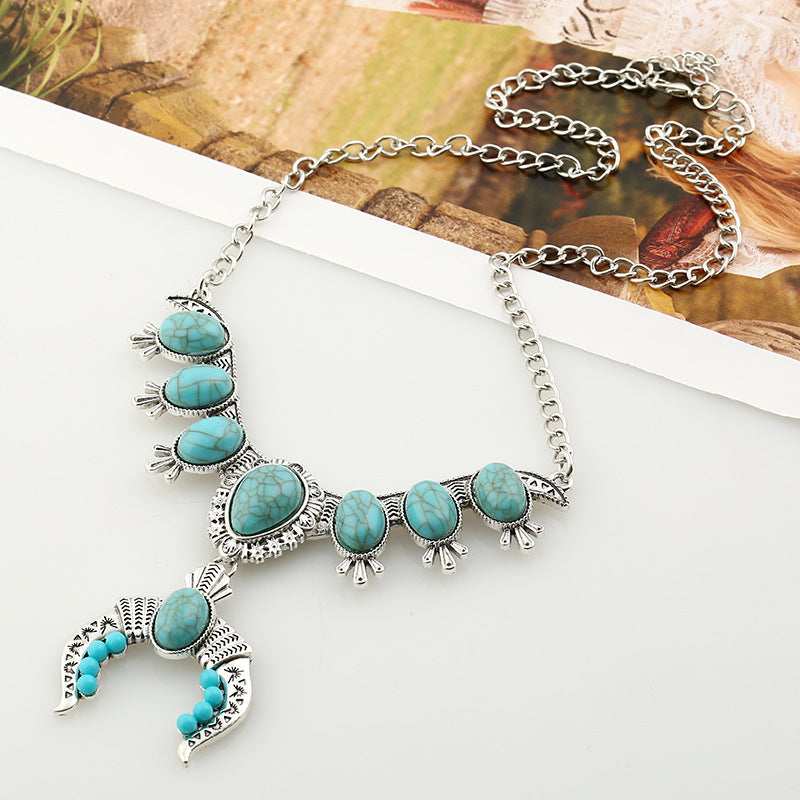 Women's Ethnic Style Turquoise Pendant Necklace