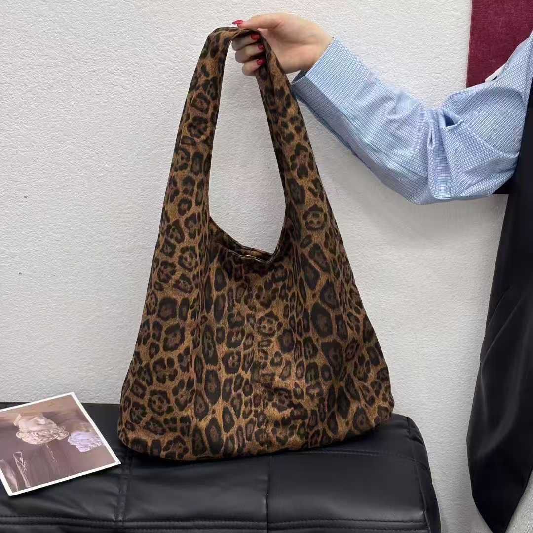 Women's Large-Capacity Plush Tote Bag