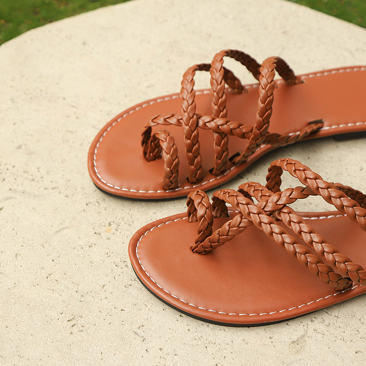 Women's Woven Clip-Toe Flat Roman Sandals