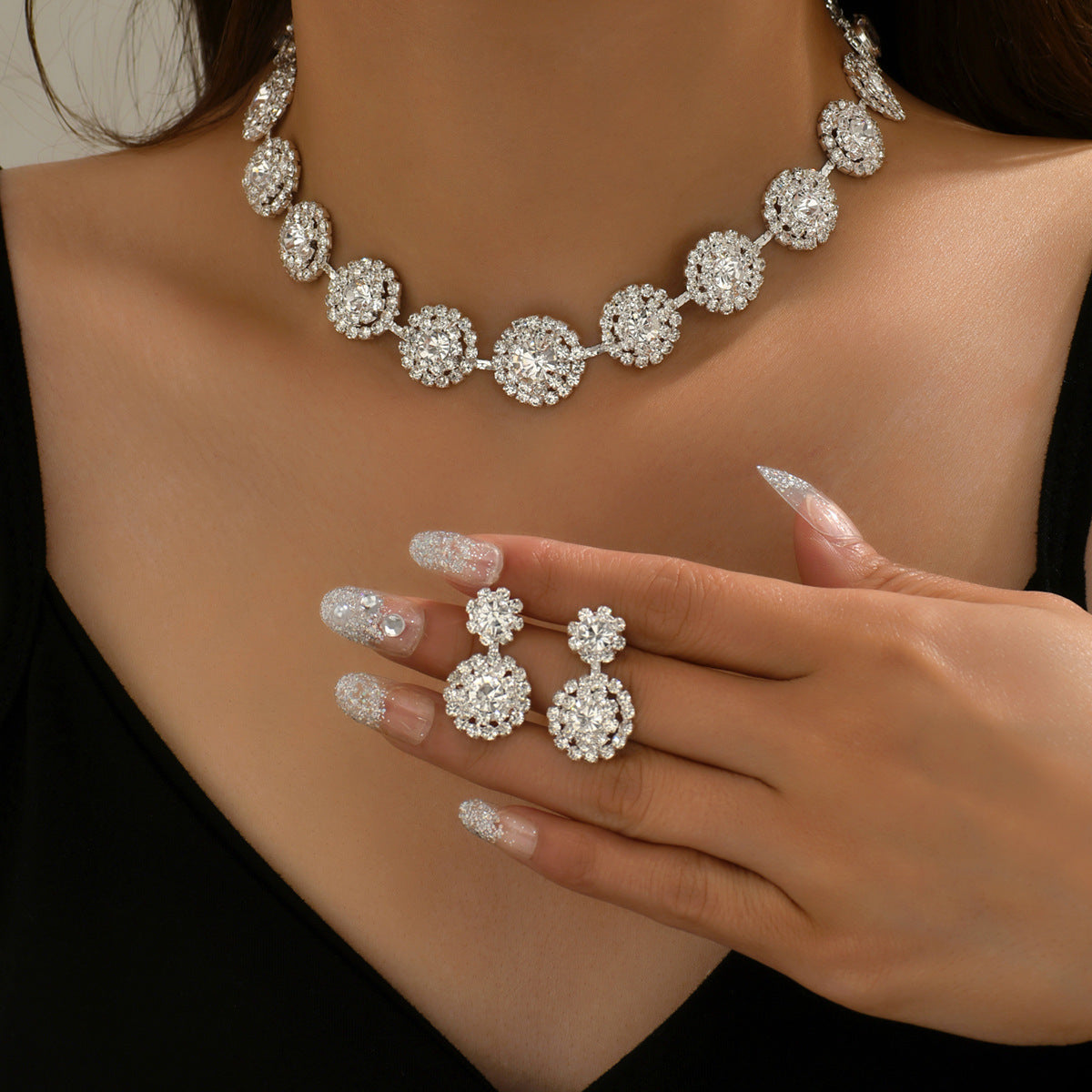 Women's Luxury Rhinestone Necklace & Earring Set