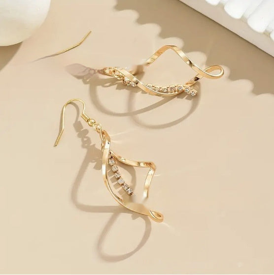 Women's Spiral Diamond Geometric Earrings
