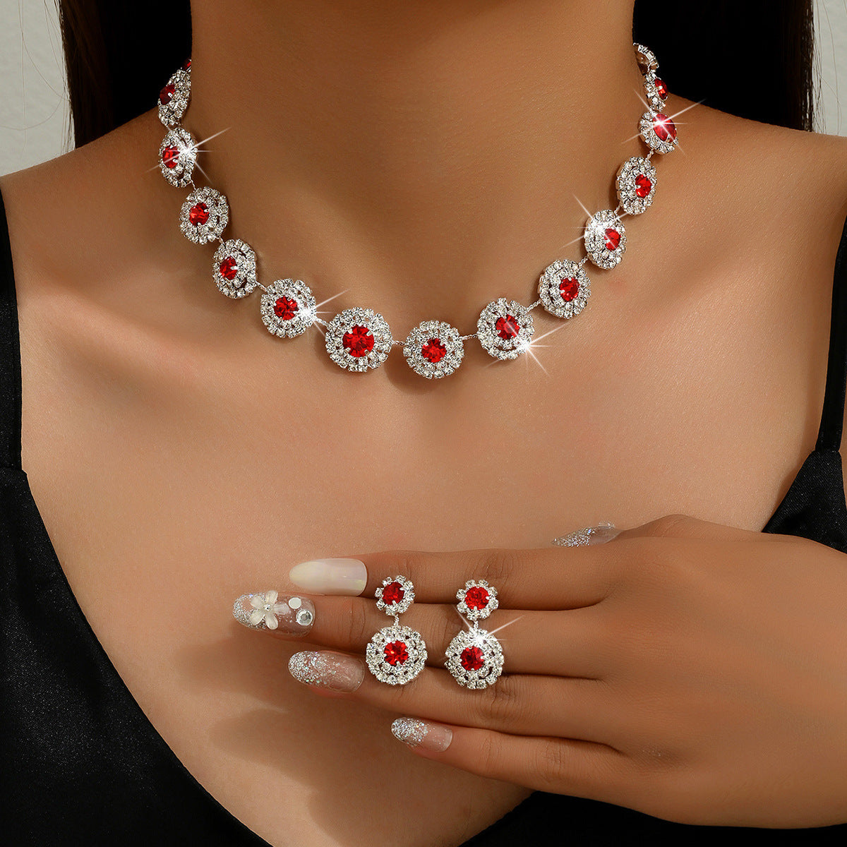 Women's Luxury Rhinestone Necklace & Earring Set